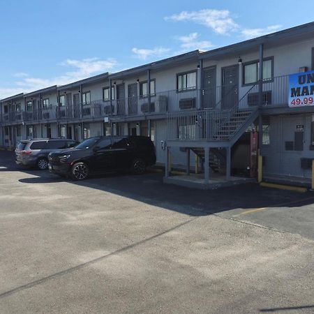 Super 7 Inn By Oyo San Antonio Nw Medical Center Bagian luar foto