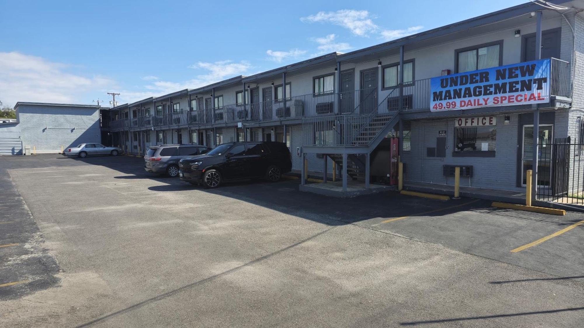 Super 7 Inn By Oyo San Antonio Nw Medical Center Bagian luar foto